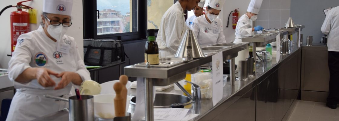 Extra Cuoche ad Università dei Sapori